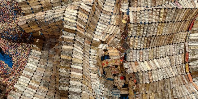 El Anatsui: Triumphant Scale, Installationsansicht/ Installation view Haus der Kunst, 2018 Foto: Maximilian Geuter
