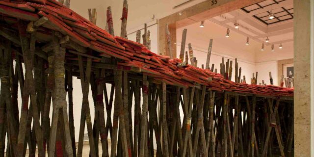 Haus der Kunst Skulpturales Handeln Phyllida Barlow untitled: stage, 2011 Foto: Wilfried Petzi, 2011
